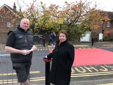 Councillor Nick Lewry and Councillor Dawn Barnett at the inadequate crossing point